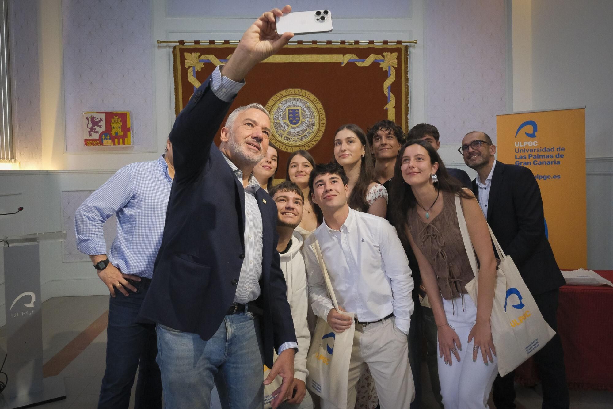 Recepción de la ULPGC a los estudiantes con mejores calificaciones en la PAU de junio 2025