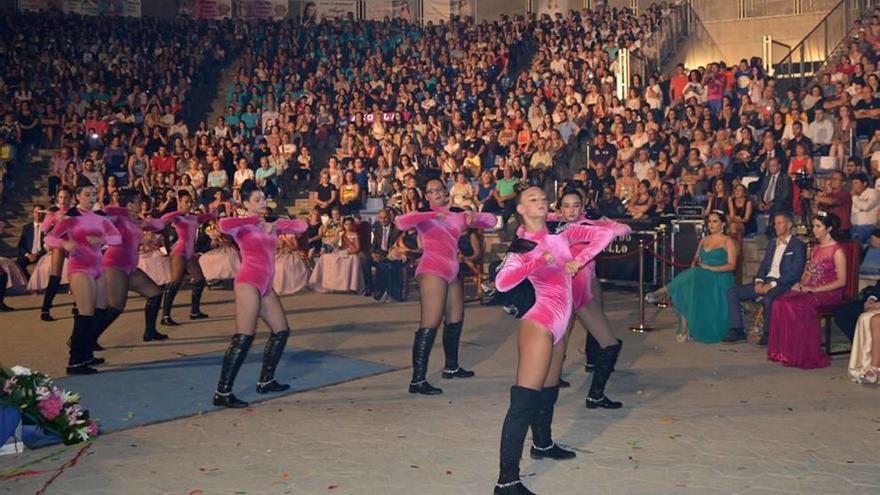 Las Torres sube el telón de sus fiestas patronales