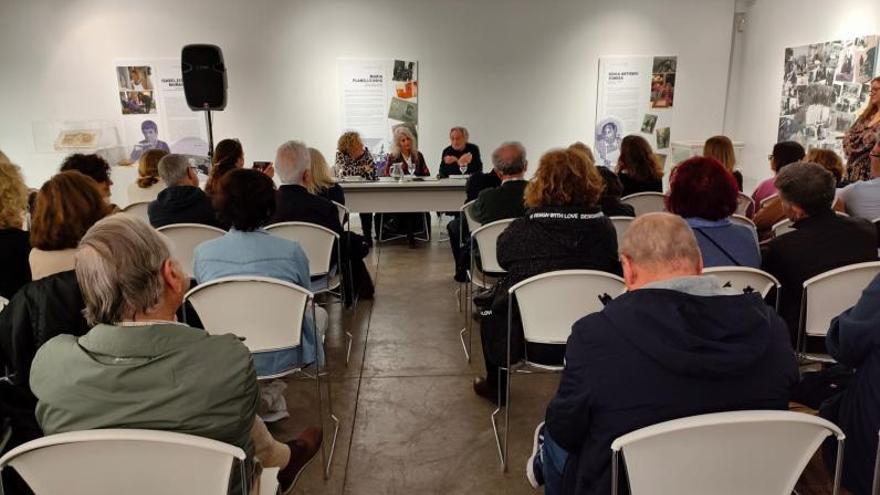 Un momento de la presentación en Sa Nostra Sala del libro ‘De Ibiza a Cienfuegos’, de Joan Cardona.