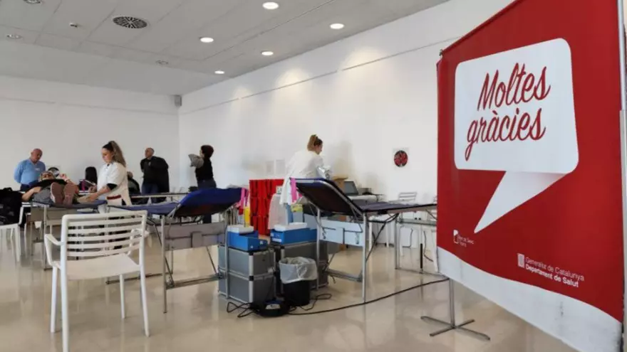 48 persones donen sang a Montbui