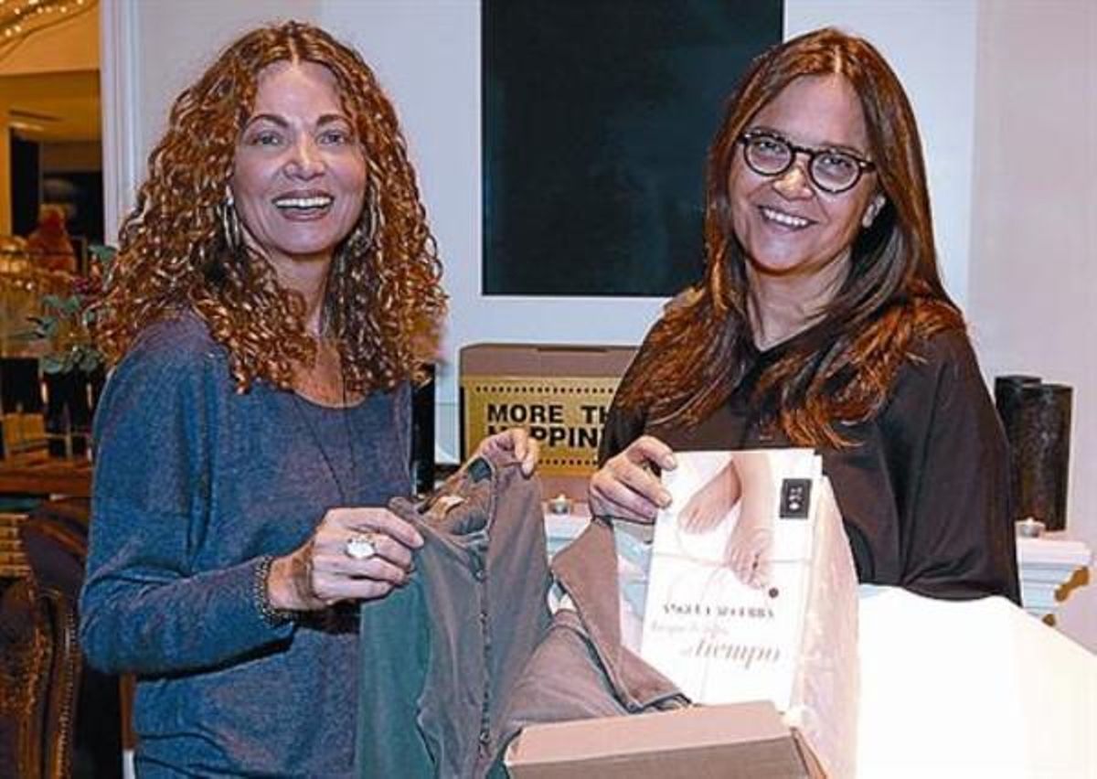 TCN i Ángeles Becerra venen pijames amb llibres_MEDIA_1 TCN i Ángeles Becerra venen pijames amb llibres_MEDIA_1