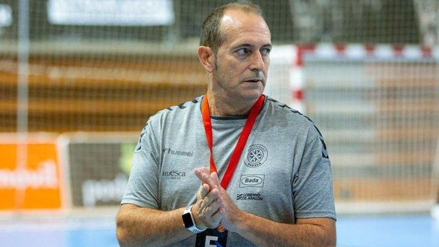 José Francisco Nolasco, entrenador del Bada Huesca: &quot;Nunca he tenido dudas para seguir en el club&quot;
