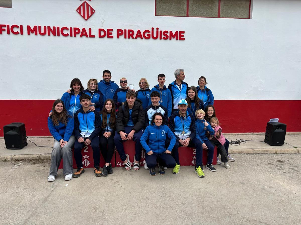 Los palistas de Cullera cosecharon 19 medallas en la prueba de la Liga de Invierno en la que ejercían como anfitriones.