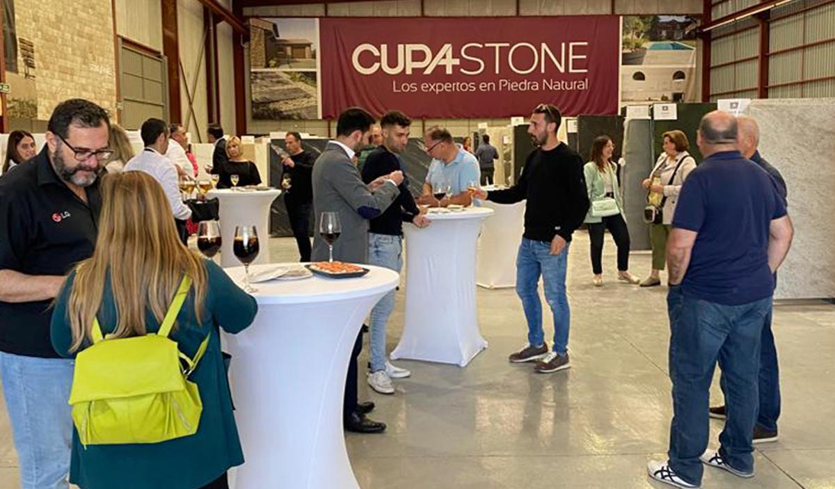 Fiesta de inauguración del centro de Cupa Stone en Palma.