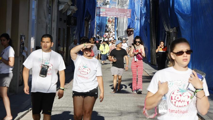 Ambiente previo al inicio de la Tomatina