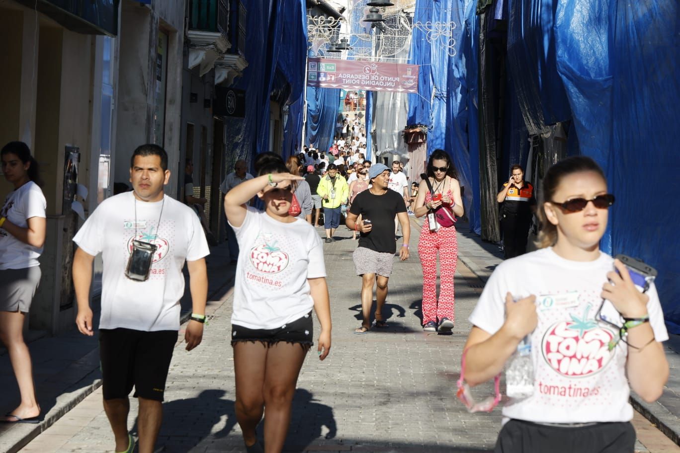 Ambiente previo al inicio de la Tomatina