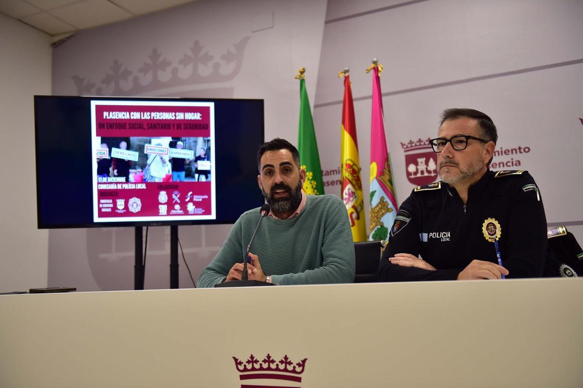 Servicios Sociales y Policía Local colaboran por las personas sin hogar: "No son un problema"