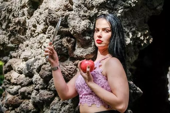 Vasi Tiuticova, candidata a Reina del Carnaval de Las Palmas de Gran Canaria