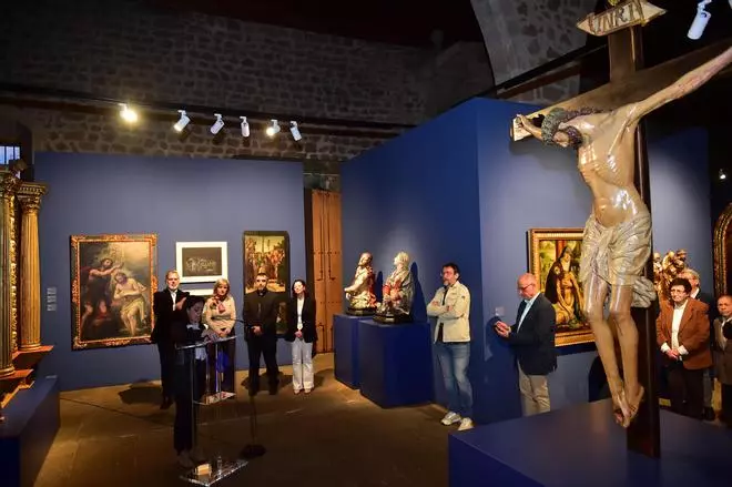 Fotogaleria | Las peculiares 'Edades del hombre' de la iglesia de San Martín de Plasencia