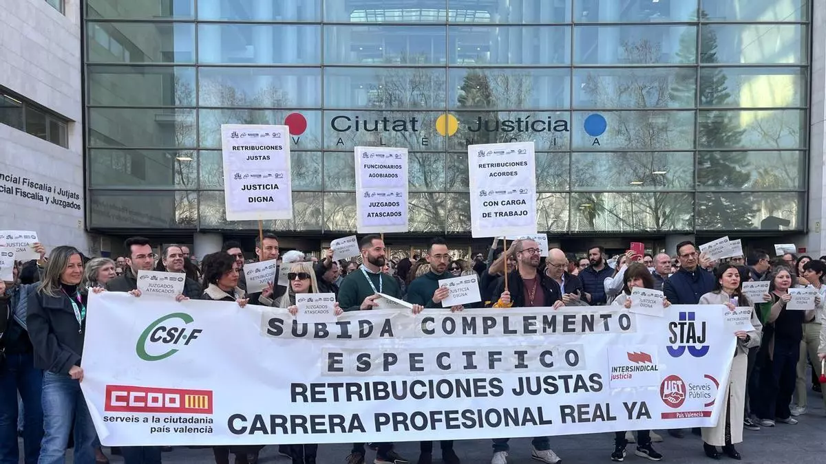 Los funcionarios de la Administración de Justicia se plantan: "No podemos corregir los errores de 200 años en seis meses y a coste cero"