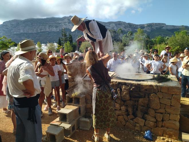 La fantàstica Festa de l’Escaldà en l’Institut Sorts de la Mar de Dénia (imatges)