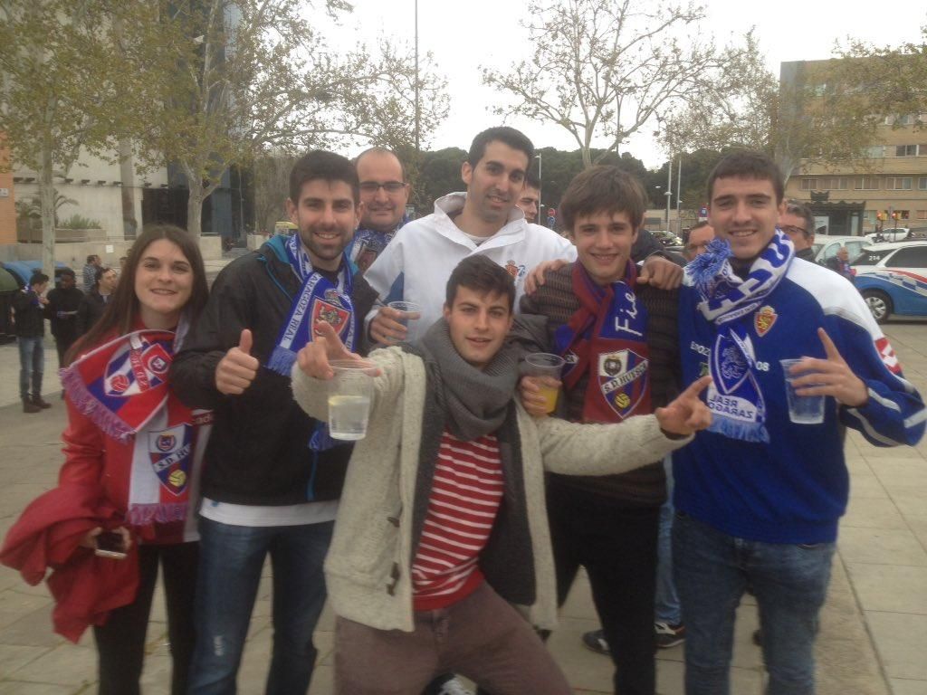 La aficiones del Real Zaragoza y de la SD Huesca volcadas con sus equipos