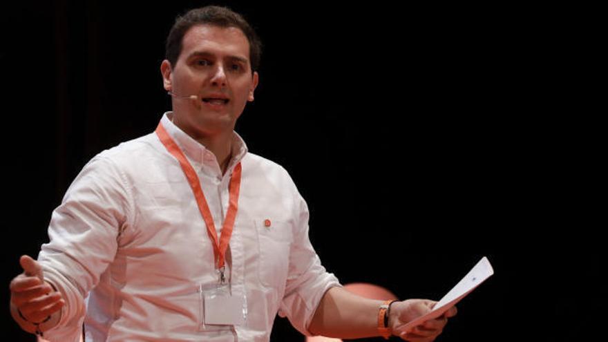 Rivera: Ciudadanos "le puede dar una patada democrática al proces" y decir "hasta aquí hemos llegado"