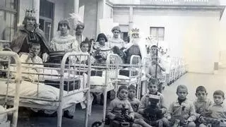 El Hospital Sant Joan de Déu celebra con familias, pacientes y vecinos 50 años de su traslado a Esplugues