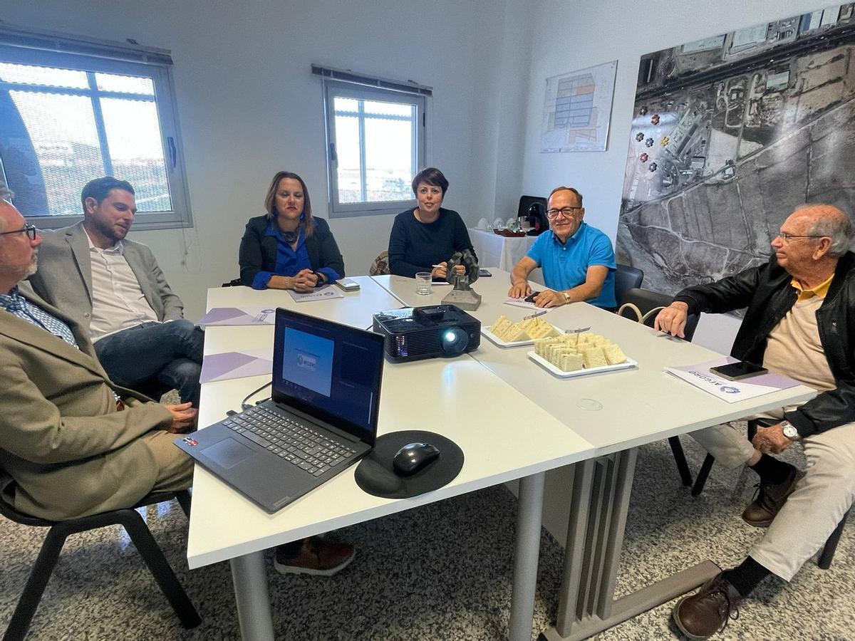 Reunión celebrada hoy en el parque empresarial de El Goro