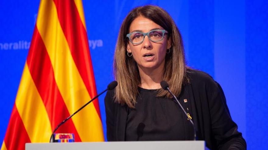 La portaveu del govern es nega a respondre preguntes només en castellà