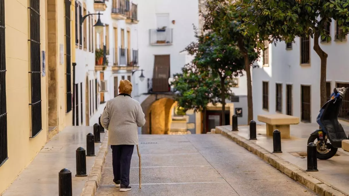 La invisibilidad de la violencia machista en los pueblos: "Dormía con la escalera de pintar trancando la puerta"