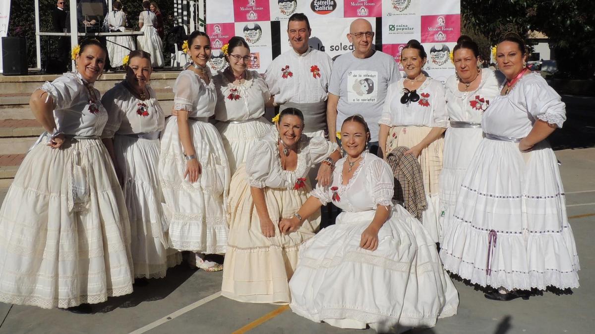 Así fue la espectacular "dansà" en ropa interior de la falla Mont de Pietat en 2023