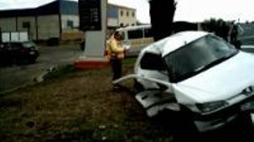 Cuatro heridos en un accidente durante un examen de conducir
