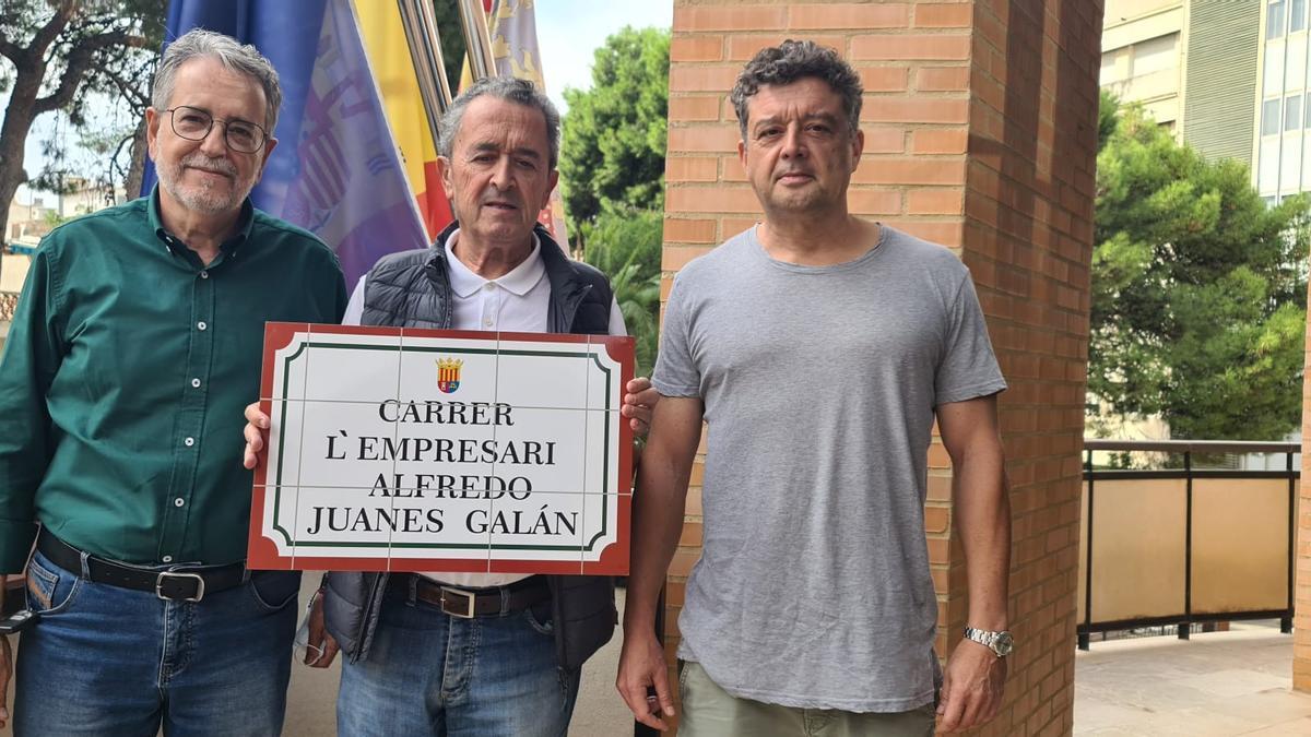 Albal dedicauna calle al empresario Alfredo Juanes Galán.