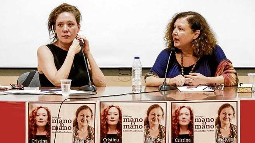 La periodista Cristina Fallarás y Mae de la Concha ayer en el acto en Palma.