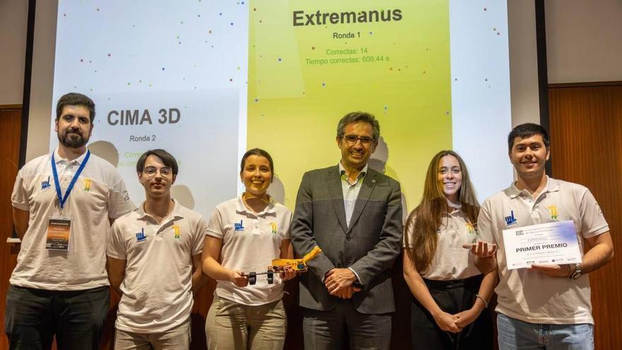Un equipo de la UEx se alza con el primer premio en la competición de manos protésicas