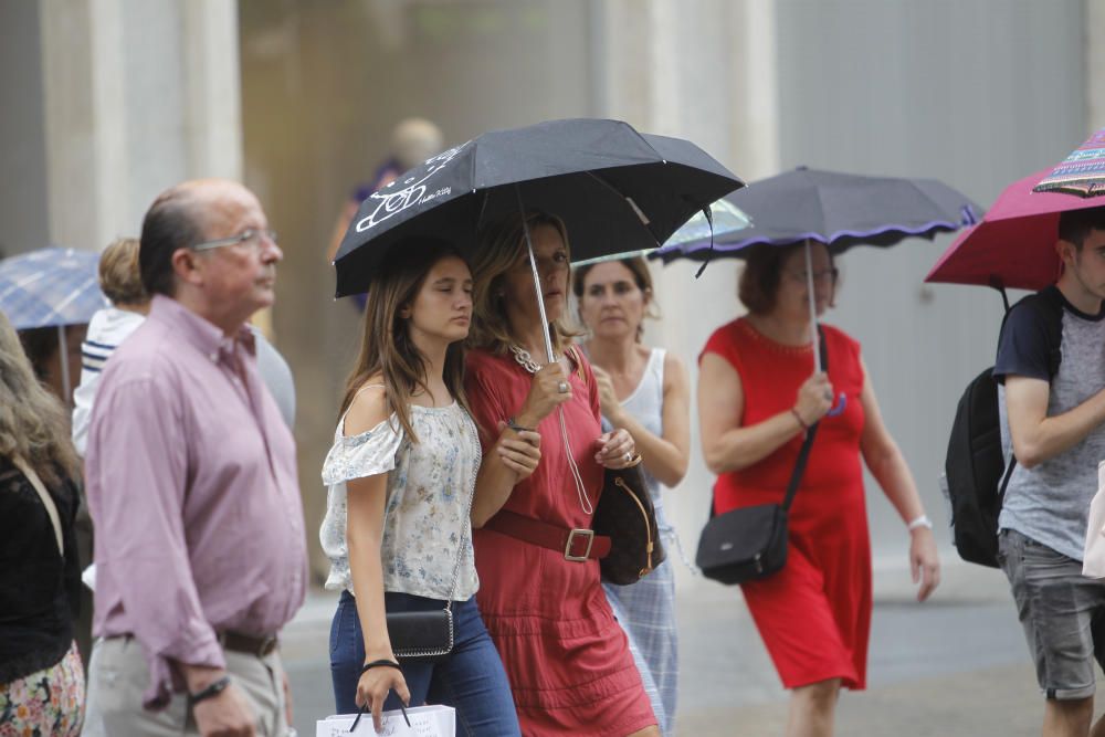 La gota fría descarga en València