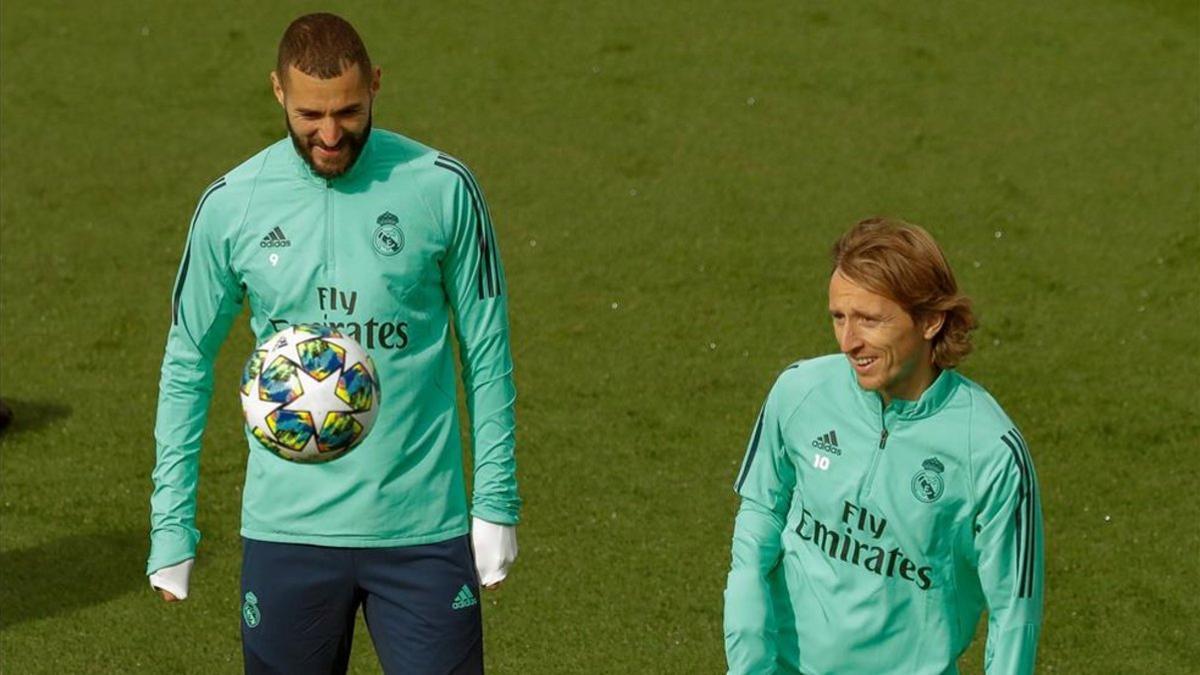 Modric y Benzema en un entrenamiento del Madrid