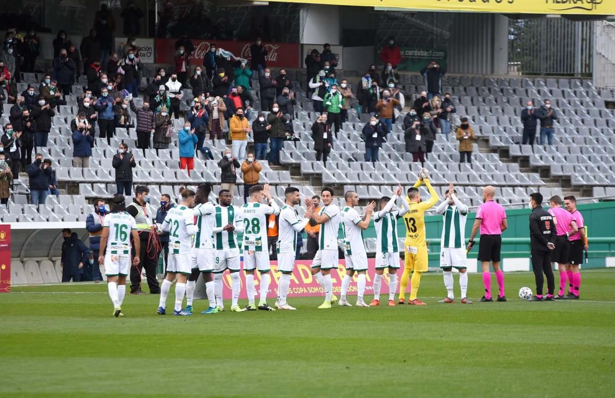 Los aficionados en el partido de Copa del Rey