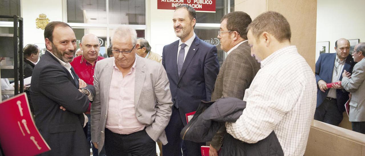 Juan Carlos Parada, en el pleno de la Cámara de Comercio. // Brais Lorenzo