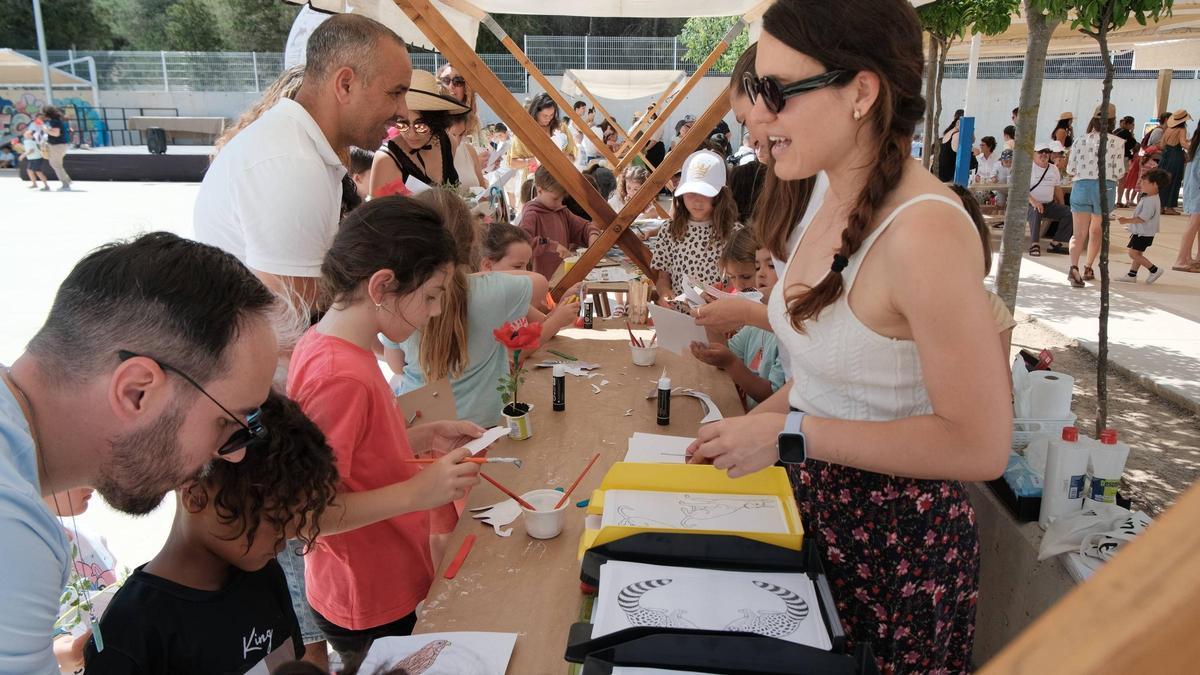 Mira todas las imágenes de la segunda edición del "Dia de la nostra illa"