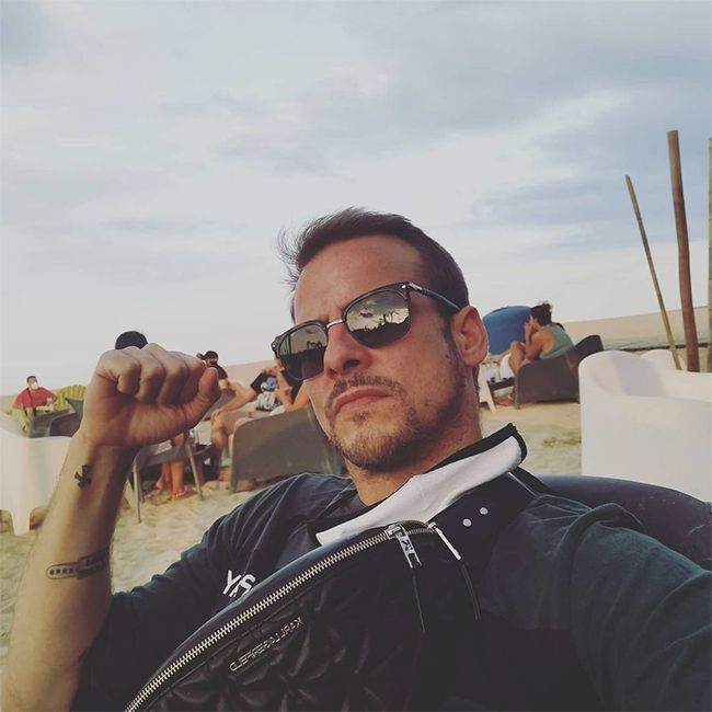 El cantante Álex Casademunt, de vacaciones