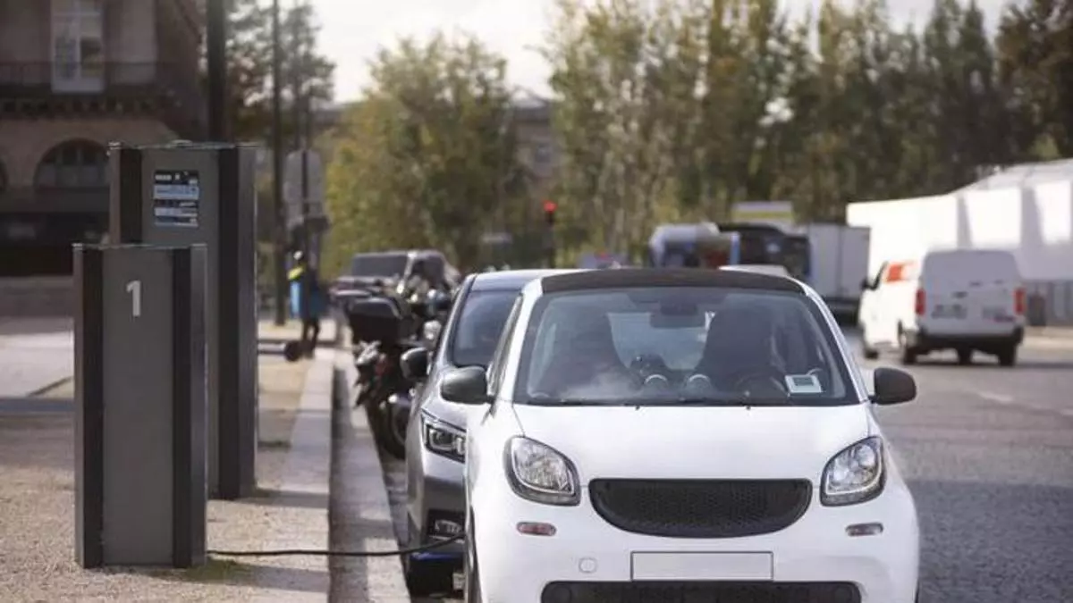 Uno de cada dos propietarios se plantea alquilar su coche para reducir gastos