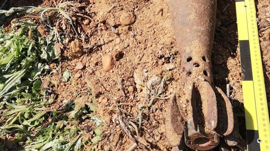 Granada de mortero hallada en una finca de San Cristóbal el día 26.