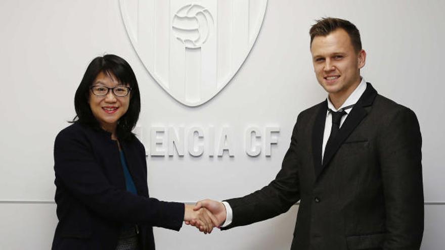 OFICIAL: Cheryshev ya es del Valencia