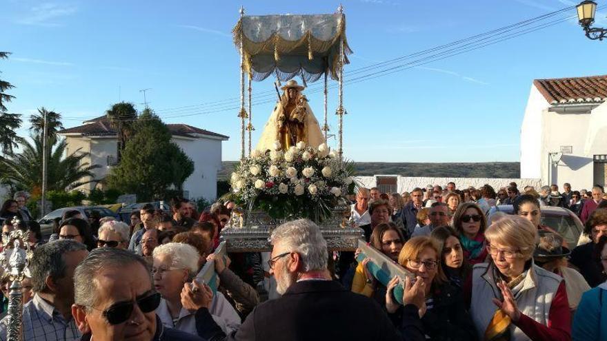 La bajada de la Virgen de Argeme, patrona de Coria, se suspende