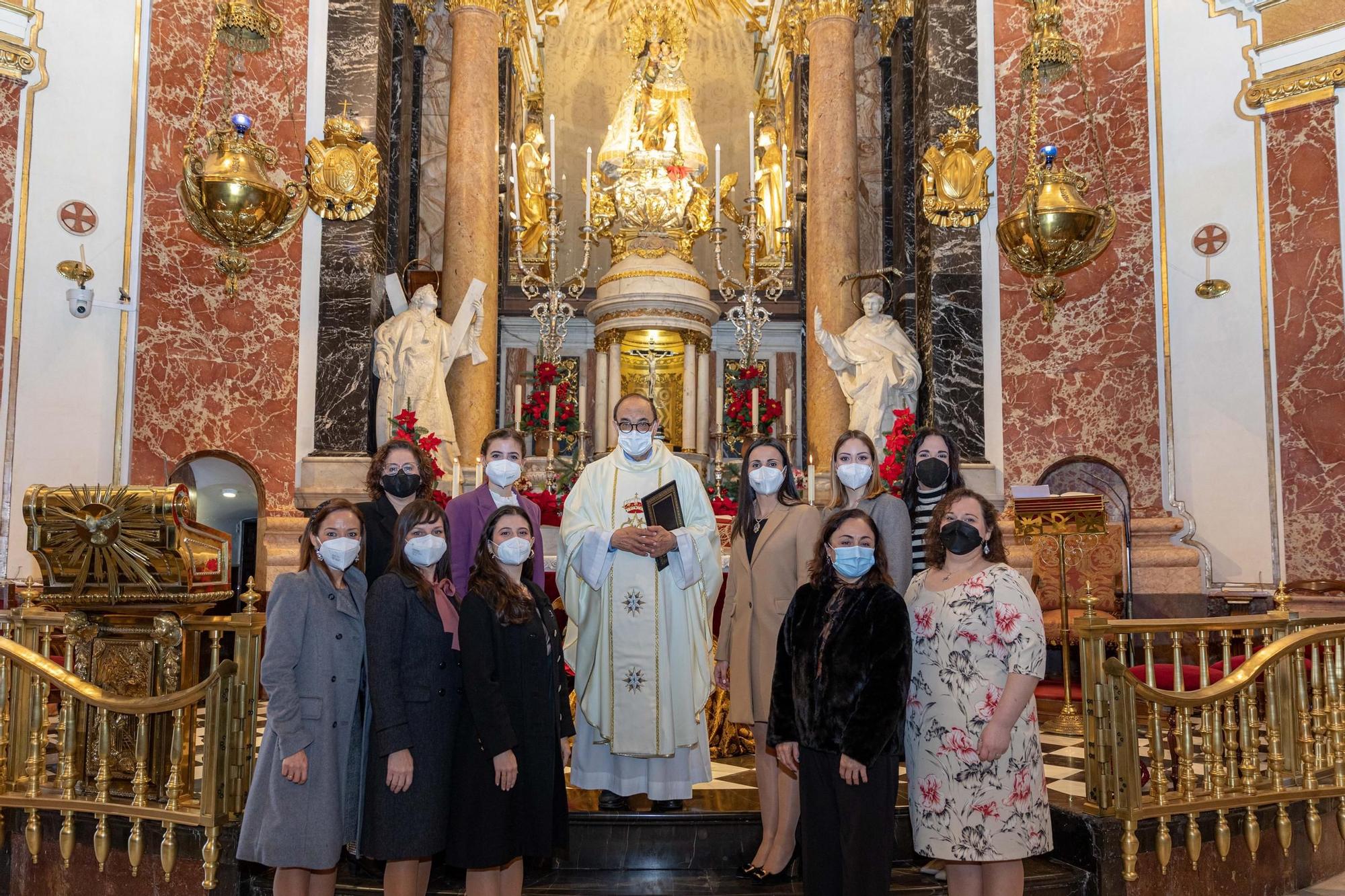 Ofrenda de las Fallas de Primera A a la Virgen de los Desamparados