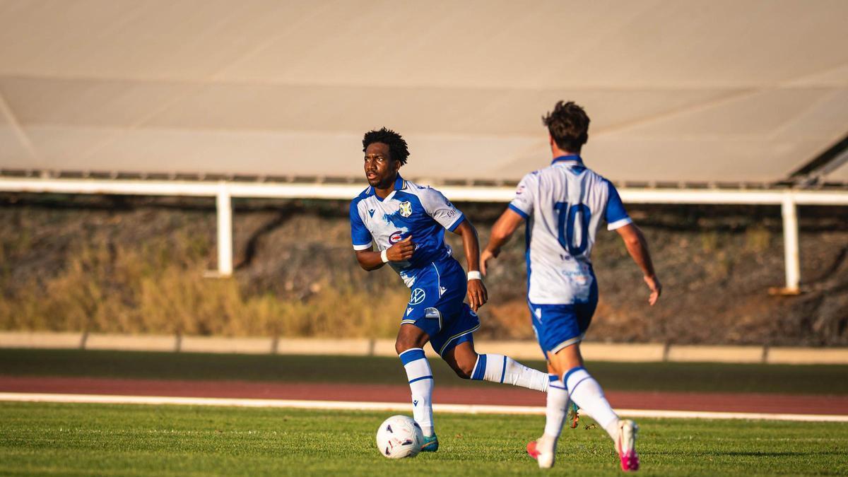 Anthony Landázuri, en el partido amistoso entre el Marino y el Tenerife.