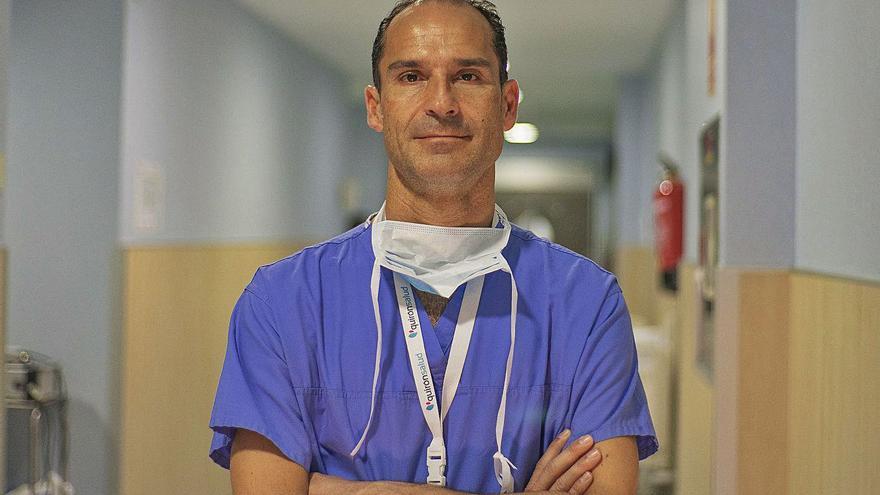 César Ramírez,  jefe del Servicio de Cirugía General del Hospital Quirónsalud Málaga.