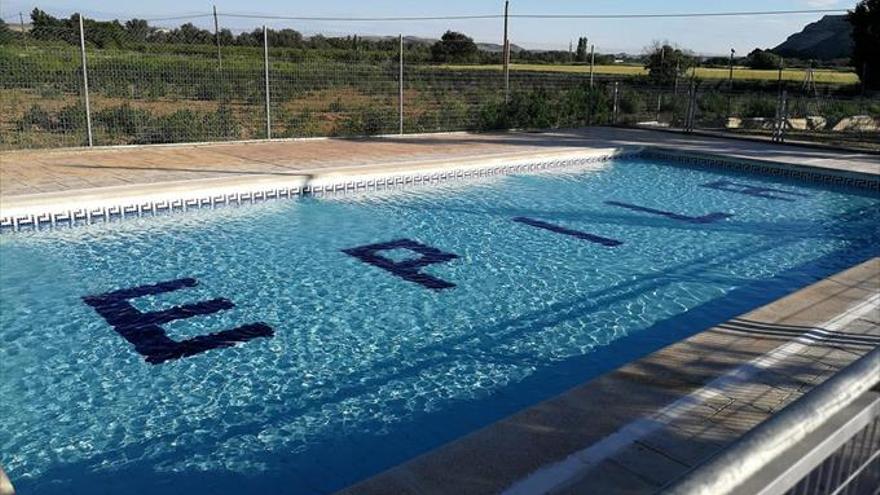 Solo se podrá acceder a las piscinas con abonos