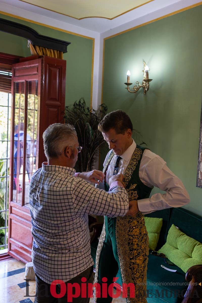 Despedida de los ruedos de Antonio José López 'El Rubio' en Cehegín. Así se ha vestido de torero