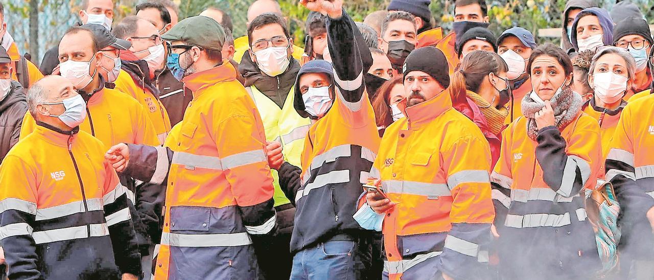 Trabajadores de Pilkington en Sagunt, durante una sus protestas el pasado mes de noviembre
