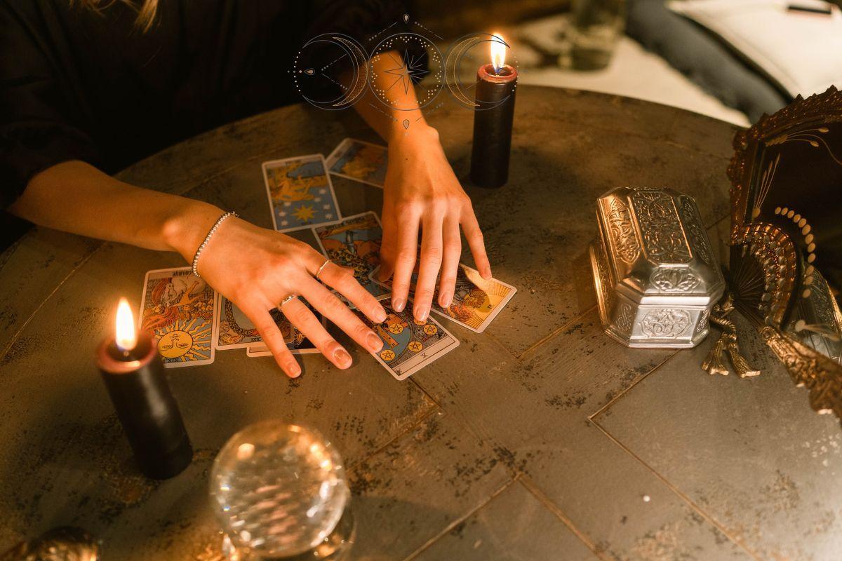 Este tarot bueno, barato y fiable con tarotistas españolas te ayudarán a conocer tu futuro y a solucionar tus problemas.