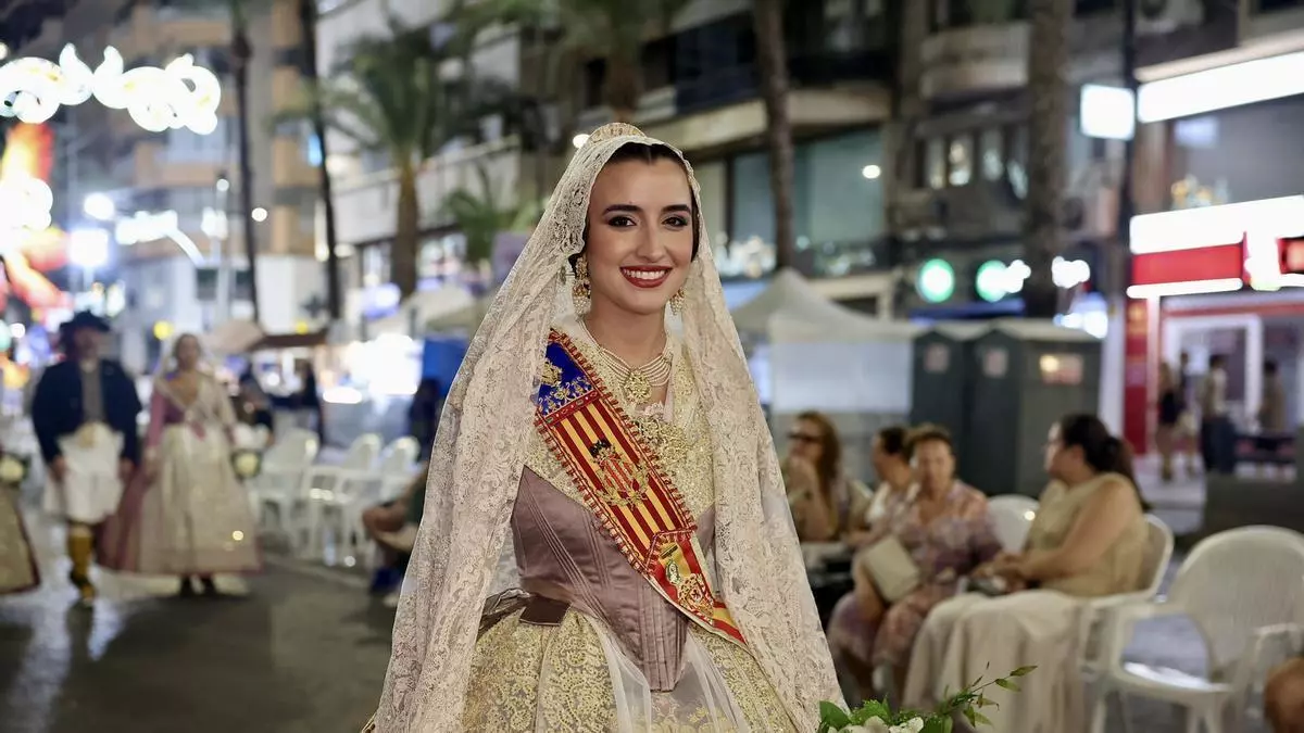 El "Terreta" de Carme Prades llega a la "millor terra del mon" en una Ofrenda retrasada por la ola de calor