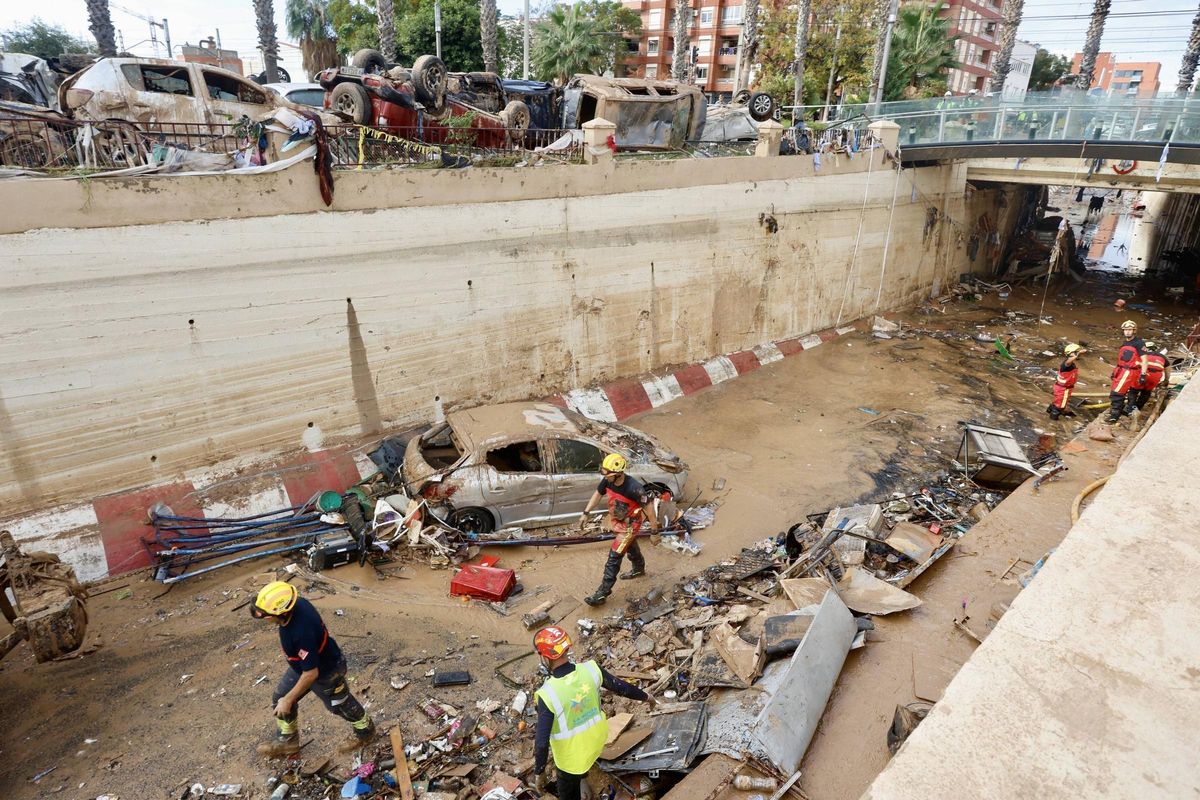 Inundacion del tunel que une Benetusser y Alfafar