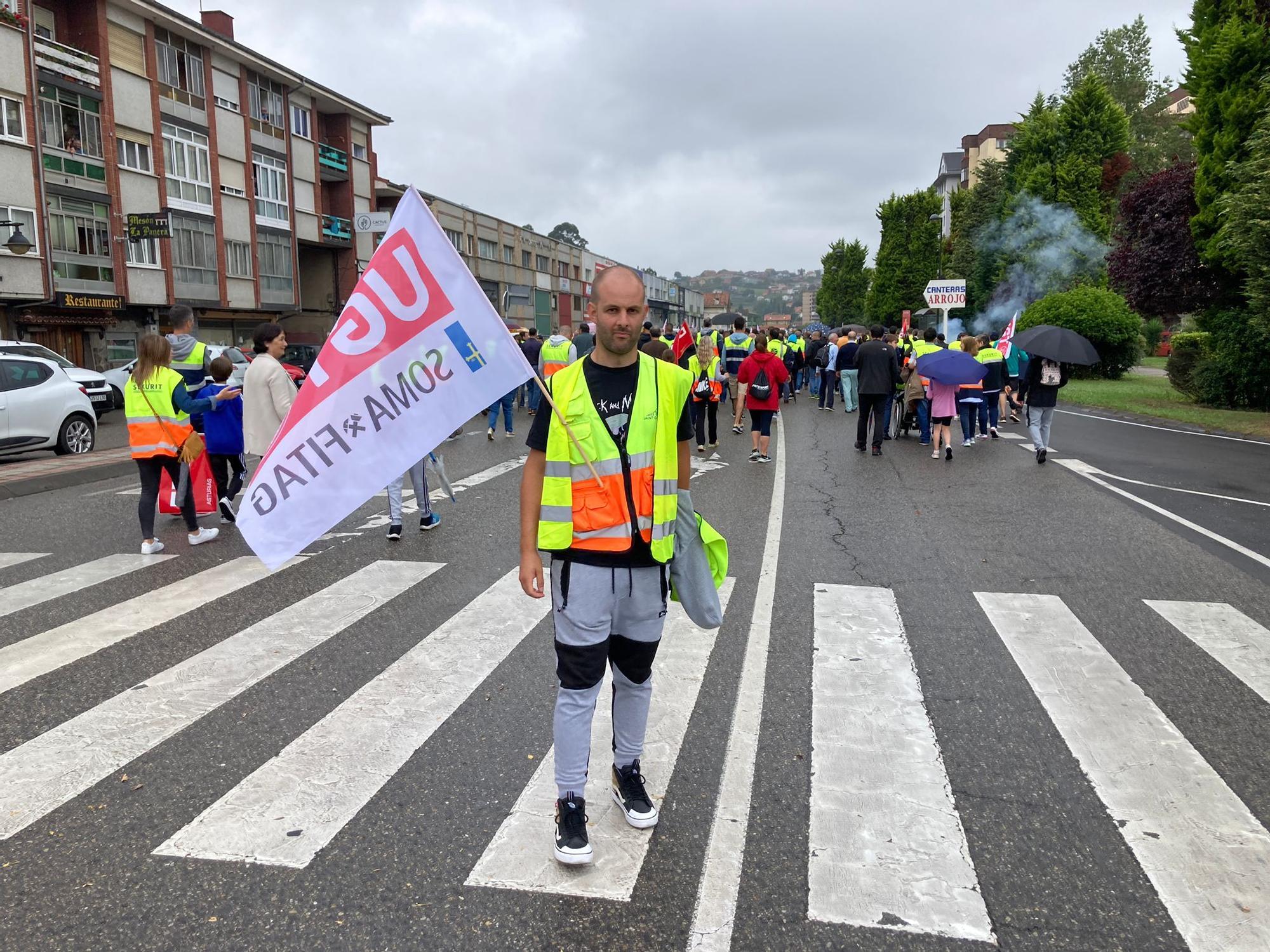 Marcha a Castrillón de los trabajadores de Saint-Gobain