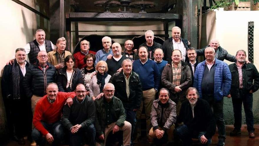 Reencuentro en Oviedo de antiguos compañeros de la cooperativa Socal