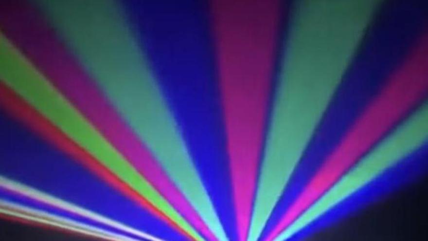 Este país usa luces láser en autopistas para evitar accidentes por sueño al volante