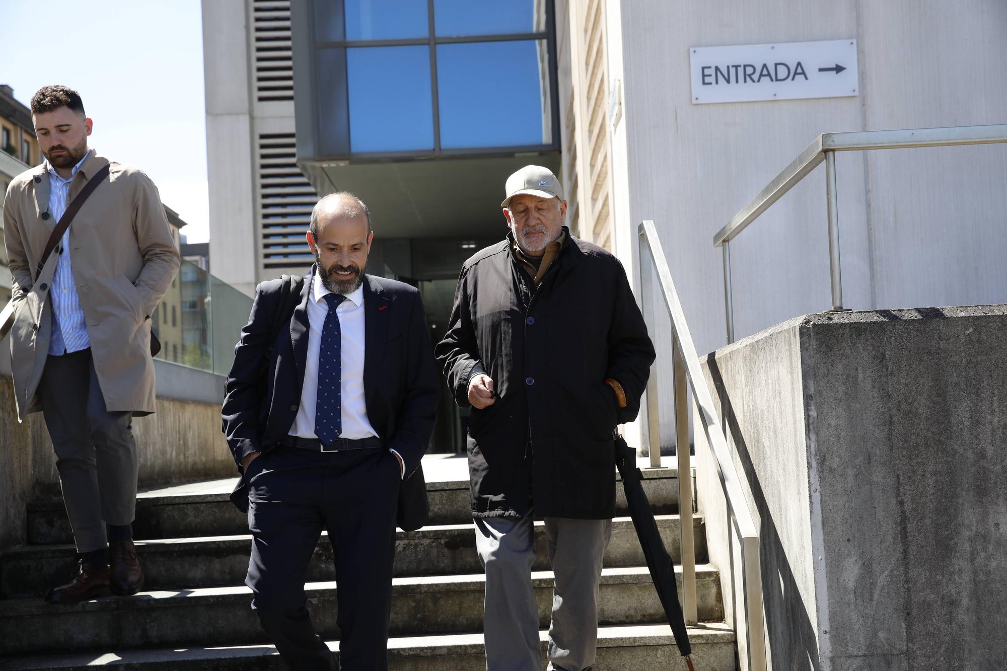 En imágenes: Primera sesión del juicio contra el padre Chus en Gijón