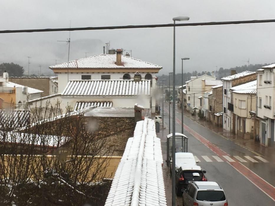 Marzo termina con nieve en Aras de los Olmos